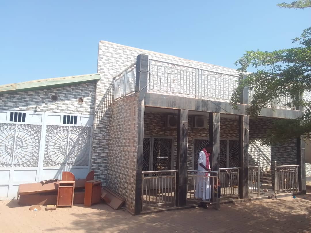 une villa de Trois chambres salon